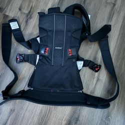 Baby Bjorn Carrier One 