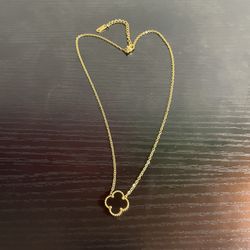 Van Cleef women’s necklace 