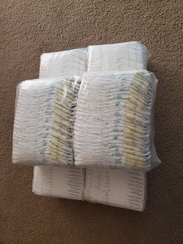 Pampers Diapers Size 1 144 Ct $20