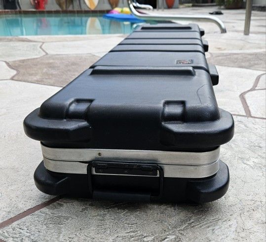SKB Sports DOUBLE Flight Case Hard Shell with Wheels and Handles Heavy Duty Storage Transport