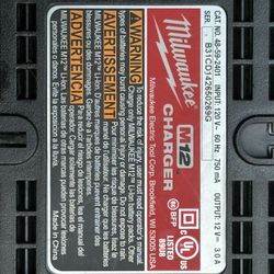 Milwaukee 12 Volt Battery Charger 