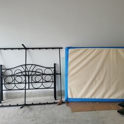 Twin Bed With Memory Foam Mattress And Washable Matress Cover