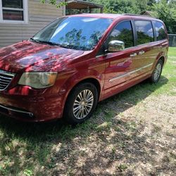 2014 Chrysler Town & Country