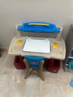 Art table