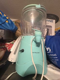 Nostalgia Margarator Frozen Drink Maker
