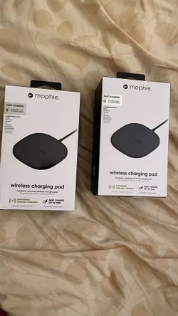 mophie 15W Universal Wireless Charge Pad, Qi-Compatible Charger for All Phones