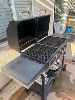 BBQ gas & charcoal grill combo with side burners