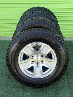 17" OEM Chevy Silverado Tahoe Rims Tires 255/70R17 Goodyear 6-Lug