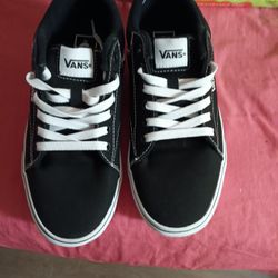 Brand NEW 7Y VANS