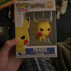 pikachu funko pop 779