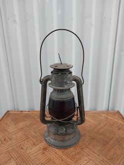 ANTIQUE  'LITTLE  WIZARD'  RED  GLOBE  RAILROAD  LANTERN