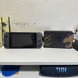 Used Nintendo Switch Monster Hunter Rise Deluxe Edition System