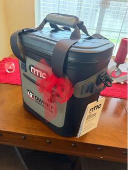 ULTRA-TOUGH SOFT COOLER