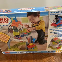 Thomas & Friends My First Train Table