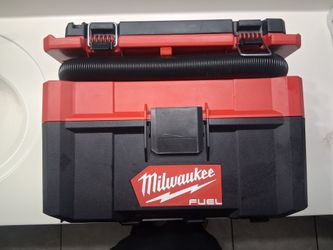 Milwaukee vacuum