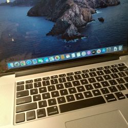 Apple MacBook Air Intel i7 8 GB RAM 512 GB SSD MAC OS CATALINA 