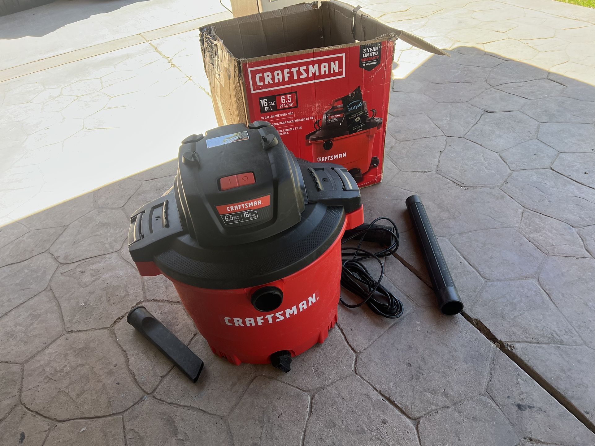 CRAFTSMAN CMXEVBE17595 16 Gallon 6.5 Peak HP Wet Dry Vac, Heavy-Duty Shop Vacuum