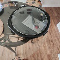 Electric Griddle - Basically New