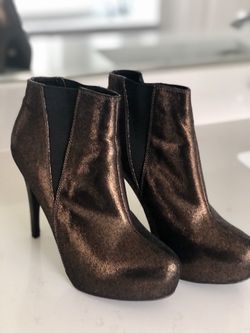 Size 8 1/2 barely used 👠👠