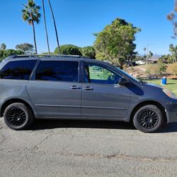 2004 Toyota Sienna