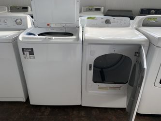 SAMSUNG top load washer and electric dryer in excellent conditions with 4 months warranty