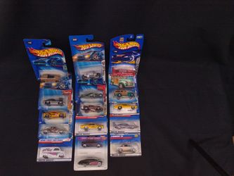 Lot of 15 Hot Wheels Die Cast Collectable Cars NIB 94'-09