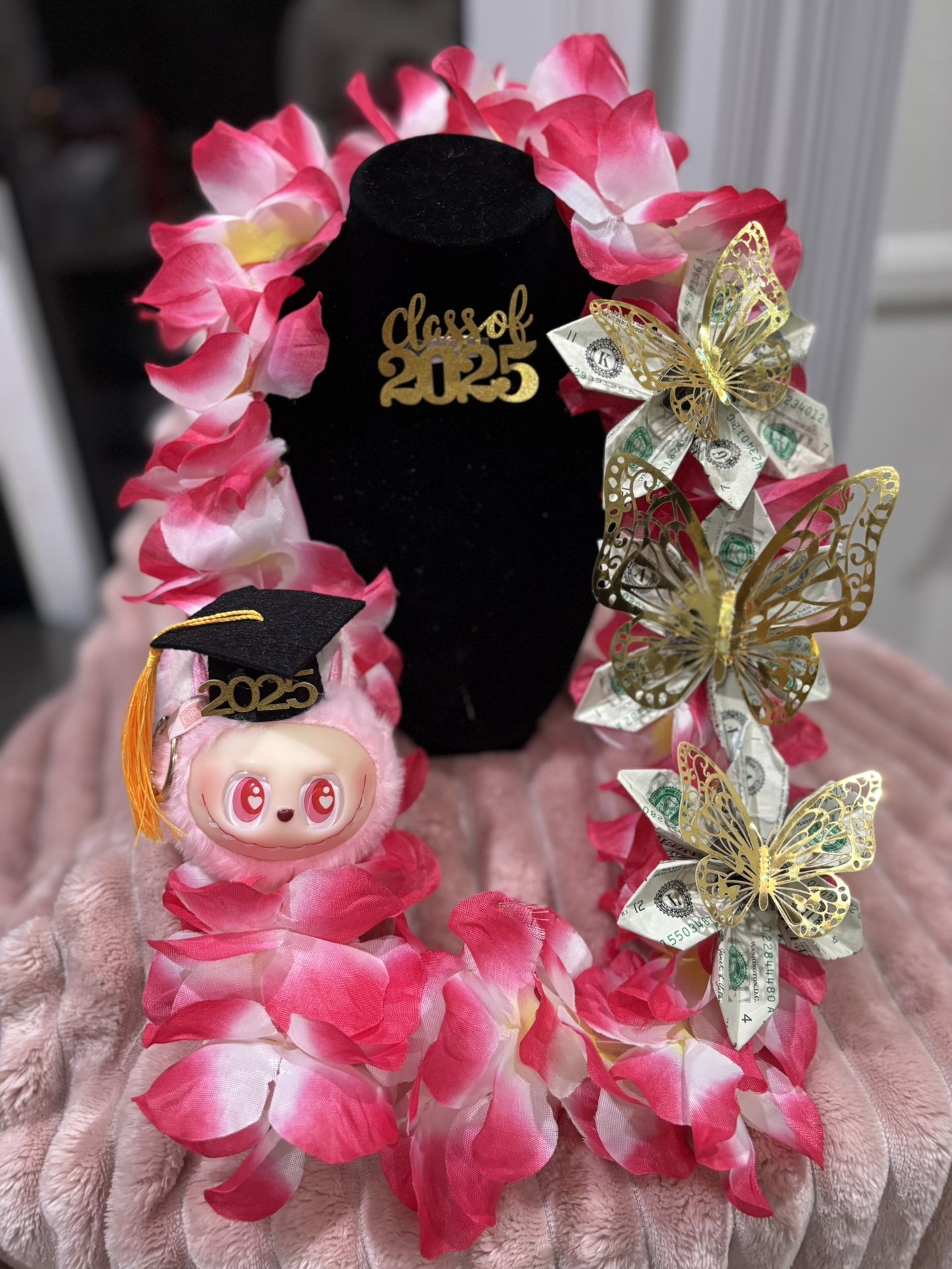 Labubu Grad Lei