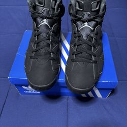 Jordan 6 Retro Chrome 2022  Size 11.5
