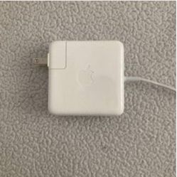 MacBook Laptop Charger - Like New