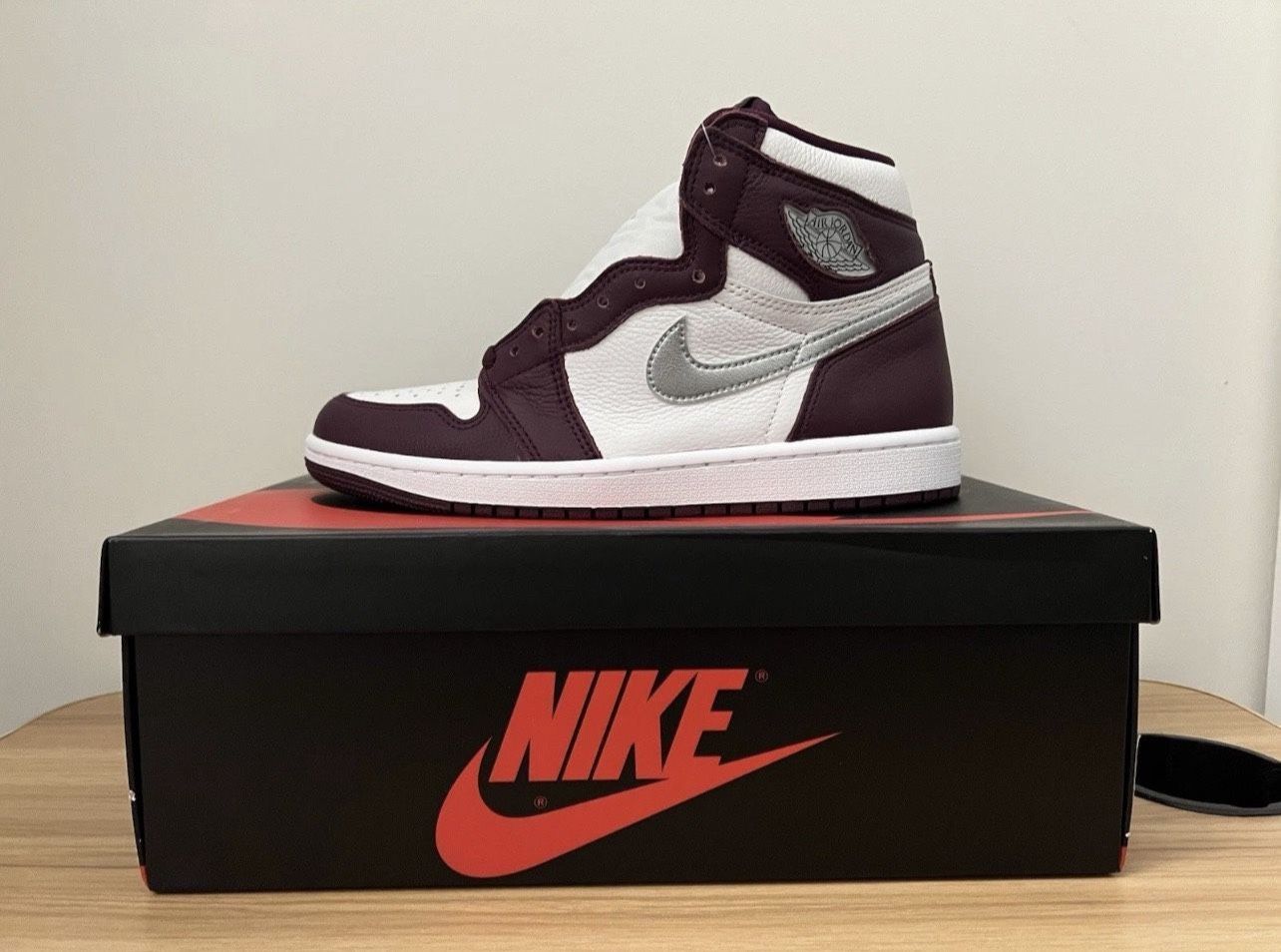 Air Jordan 1 High Retro OG ‘Bordeaux’