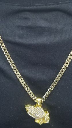 14k Gold Filled Cuban Chain, Praying Hands Pendant !