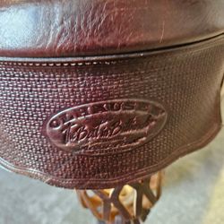 High end Olehausen 8 Ft. POOL TABLE