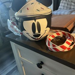 Mickey Christmas Cup Purse 
