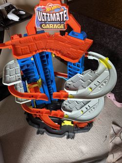Hot Wheels City Ultimate Garage