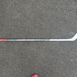 2 Hockey Sticks 