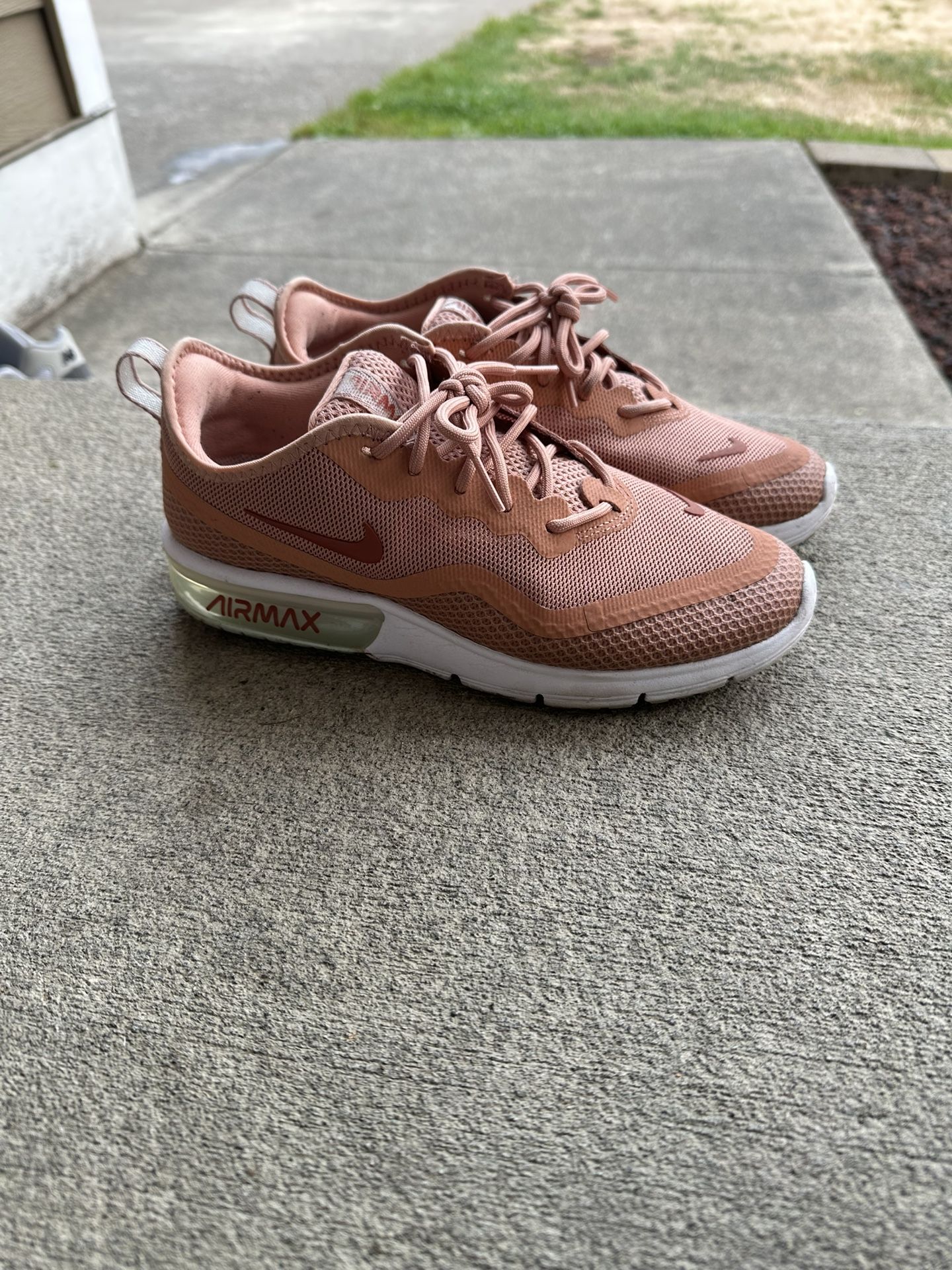 Women’s Nike Shoes 