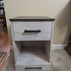 Nightstand 