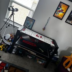 Air Hockey Table