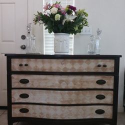 Dresser $125