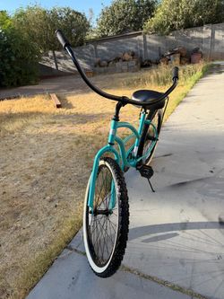 Girls/Womens Beach Cruiser Bike (24’)