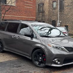 2016 Toyota Sienna Le