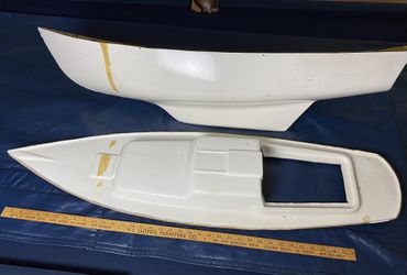 RC Model Boat - Large 42.5 “ - Sailboat - Fiberglass