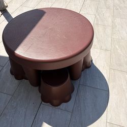 Plastic tree table with stools for kids