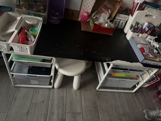 Art Table