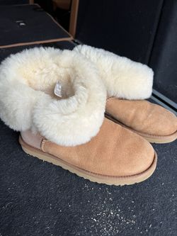 UGG Boots (Women’s Size 6)