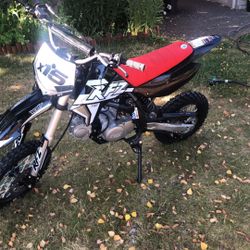 Apollo 125cc Dirt bike