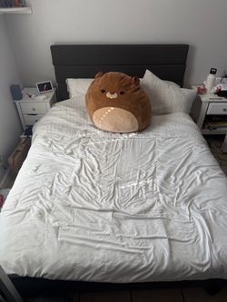 Queen bed