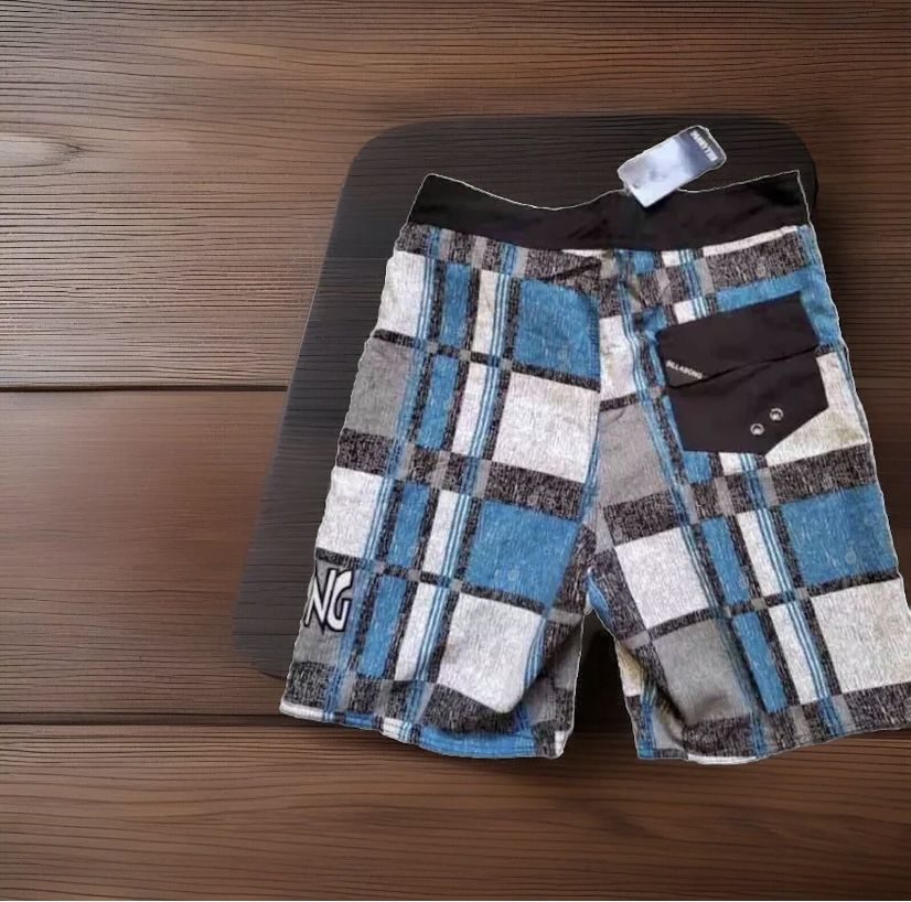 BILLABONG Men’s Board Shorts Lightweight brand new with tags. Quick Dry Beach Size 32