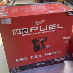 Milwaukee M18 FUEL Coil Roofing Nailer 