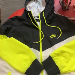 Nike Wind Breaker And Hoodie 